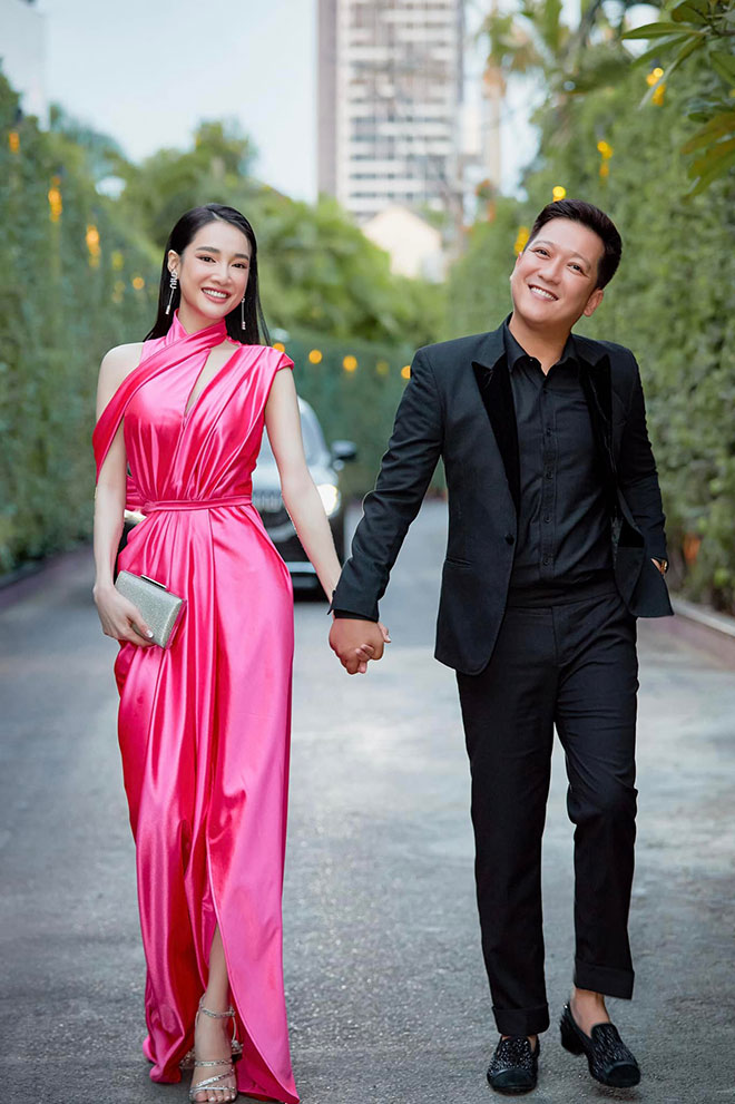 Vo chong Truong Giang - Nha Phuong. Anh: Nghe si cung cap