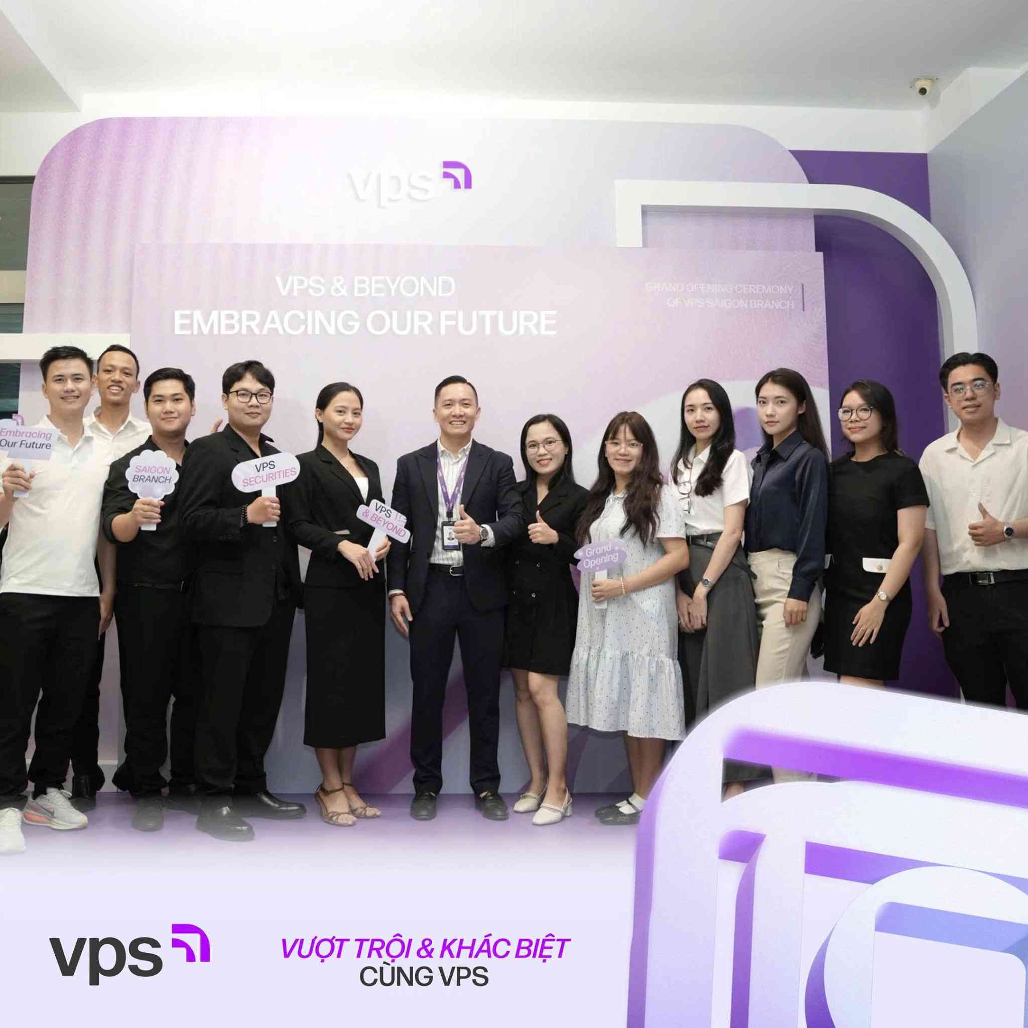 Dinh huong kien tao moi truong dau tu ben vung duoc the hien qua Phong giao dich moi cua VPS tai Sai Gon – hien dai, coi mo va gan gui voi khach hang. Anh: VPS