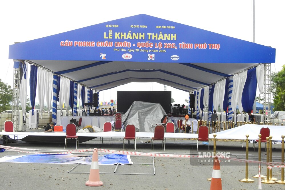 Day se la noi to chuc Le khanh thanh cau Phong Chau moi. Anh: To Cong.