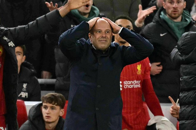 Arne Slot can cai thien su hieu qua cua Liverpool.  Anh: AFP