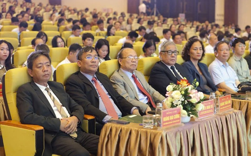 Delegates attending the international conference on scientific research associated with management, preservation and promotion of the value of Trang An Heritage. Photo: Dieu Anh