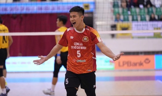 Cầu thủ Nguyễn Văn Quốc Duy sẽ thi đấu trong màu áo đội Vĩnh Long tại Vòng chung kết giải hạng A toàn quốc 2025. Ảnh: VFV