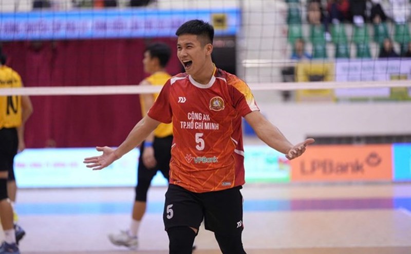 Player Nguyen Van Quoc Duy will compete for the Vinh Long team in the 2025 National A-Class Finals. Photo: VFV