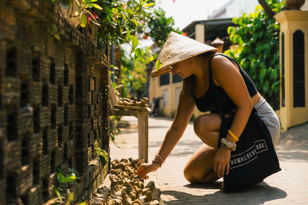 ភូមិគ្រឿងស្មូន Thanh Ha បានឈ្នះពានរង្វាន់ “គោលដៅទេសចរណ៍សហគមន៍ល្អបំផុត” ឆ្នាំ 2025។ រូបថត៖ Son Ka