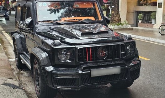 Một chiếc Mercedes-AMG G63 độ Brabus với nhiều chi tiết ngoại thất và nội thất độc đáo xuất hiện trên đường phố Hà Nội. Ảnh: Duy Nguyễn