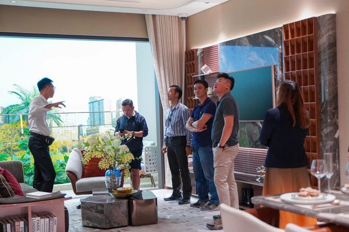 Nhung cai tien trong thiet ke giup khong gian can ho mau them ngan nap, gon gang, cung loat thiet bi nhap khau tu cac thuong hieu danh tieng. Anh: Dat Xanh