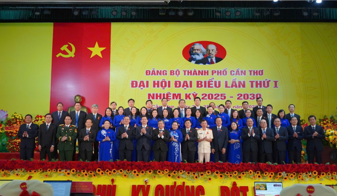 Doan dai bieu cua Dang bo TP Can Tho du Dai hoi dai bieu toan quoc lan thu XIV cua Dang. Anh: Ta Quang
