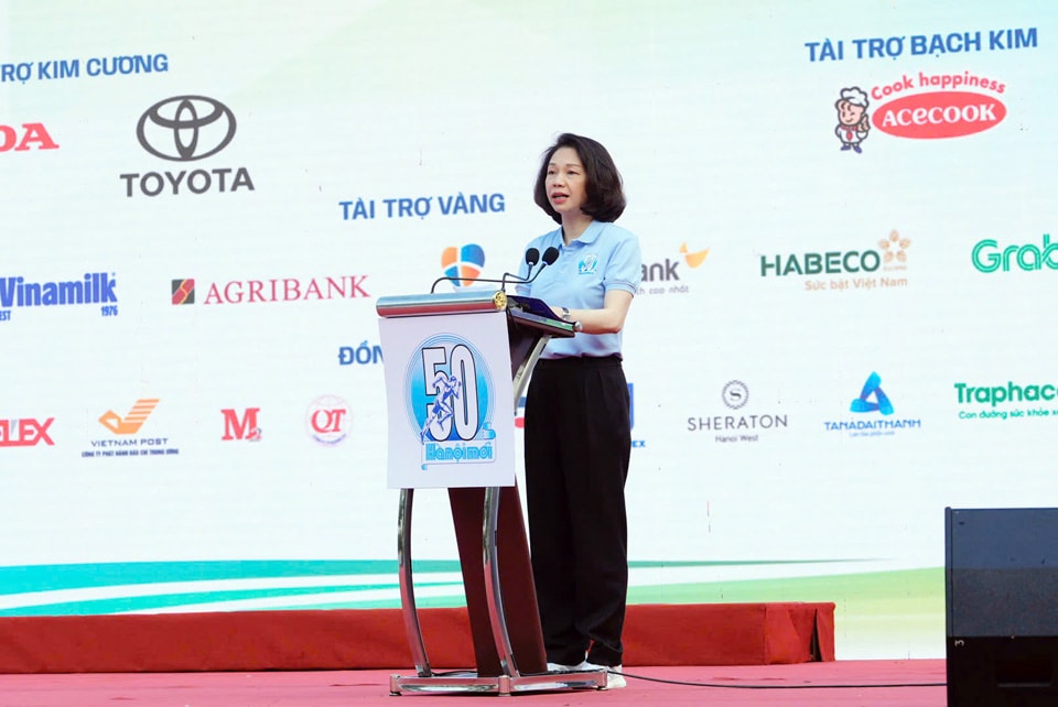 Ba Vu Thu Ha - Pho Chu tich UBND thanh pho Ha Noi phat bieu. Anh: Tuyet Minh