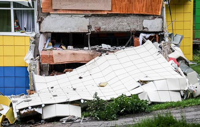 Earthquake damages house in Kamchatka region, Russia, July 30, 2025. Photo: TASS