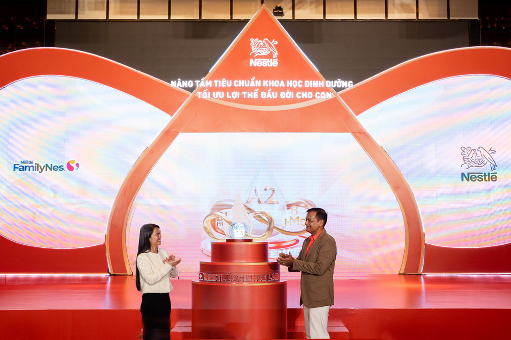 Nestle NAN officially introduced the new NAN Infinipro A2 step 3 at the event "Upgrading nutritional science standards - Optimizing first-year benefits for children". Photo: Provided by the enterprise