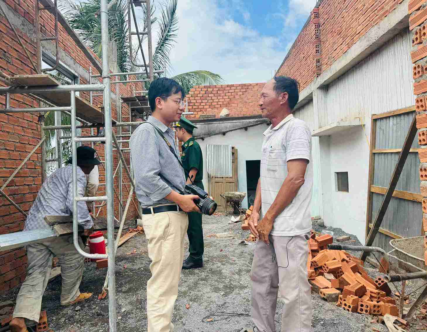 Ong Le Van Phoi (xa Ia R've) gui gam nhieu ky vong vao Dai hoi Dang bo tinh nhiem ky moi. Anh: Bao Trung