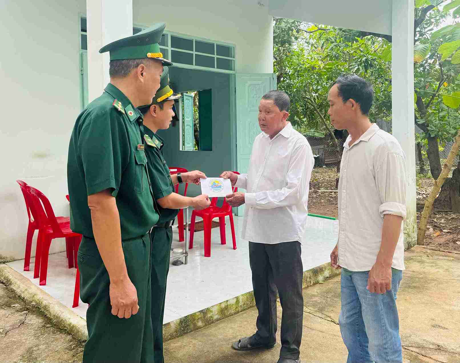 Doi tuong chinh sach vung bien gioi cua tinh luon nhan duoc su quan tam dac biet cua cac cap chinh quyen. Anh: Bao Trung