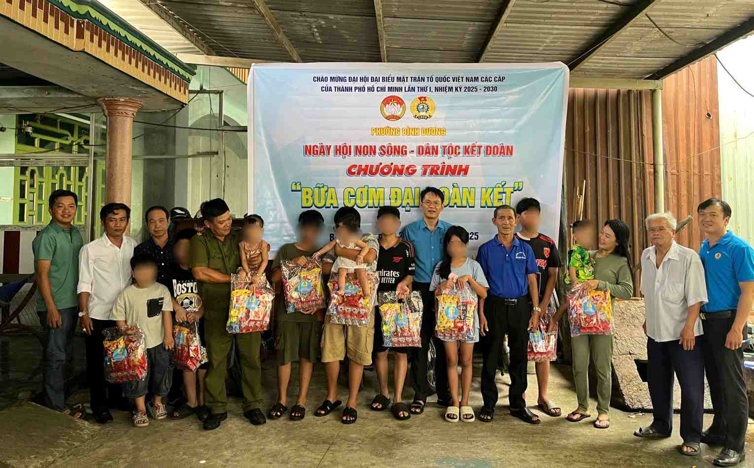 Qua hoat dong, Cong doan phuong Binh Duong chia se va lang nghe tam tu, nguyen vong cua nguoi lao dong. Anh: Thu Uyen