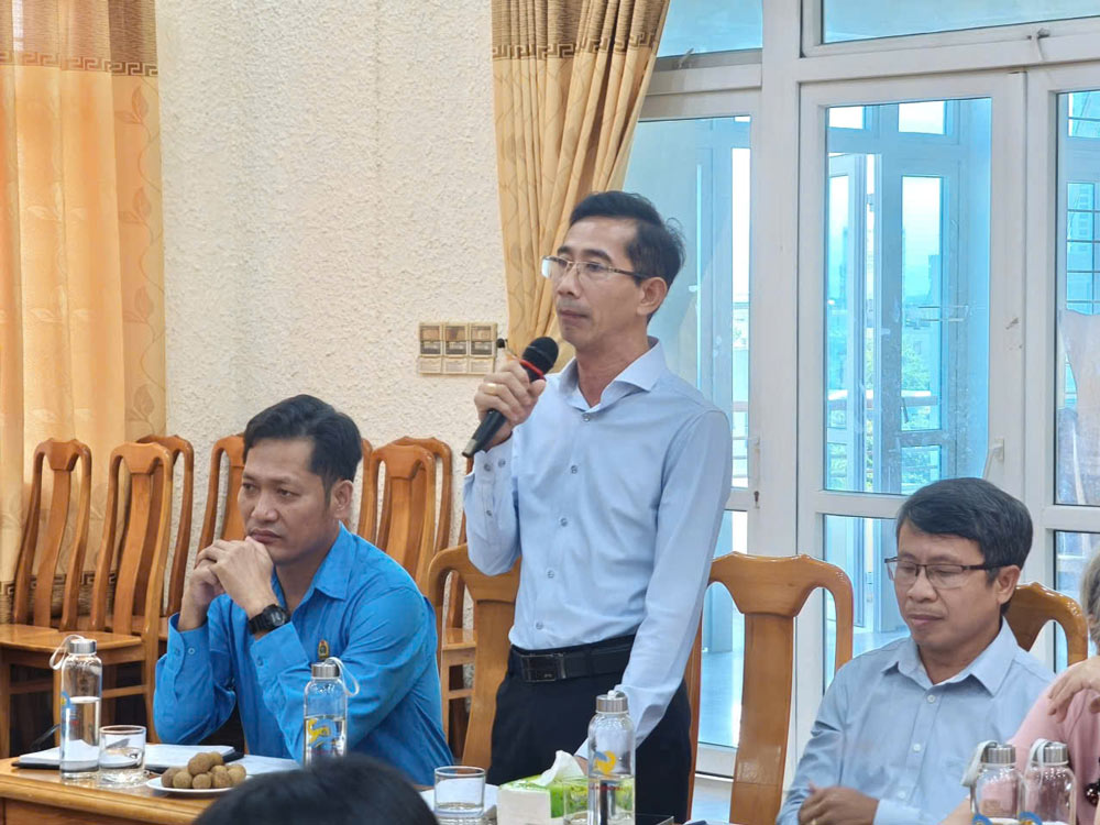 Mr. Nguyen Van Hung, Chairman of the Huong Tra Ward Trade Union, Da Nang City, said that the activities of the commune ward trade union are currently facing many difficulties. Photo: Tuong Minh