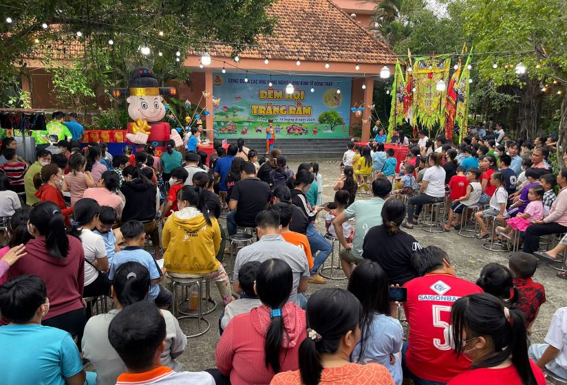 Dem hoi Trang ram nam 2024 tai Sa Dec. Anh: Thanh Mai