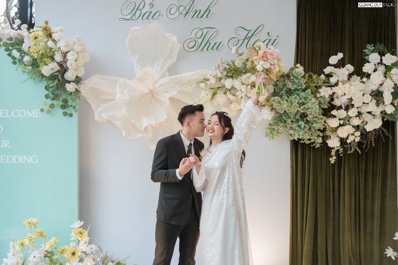 Chuyen hai Thu Hoai va ong xa Bao Anh vua don con trai dau long. Anh: NVCC