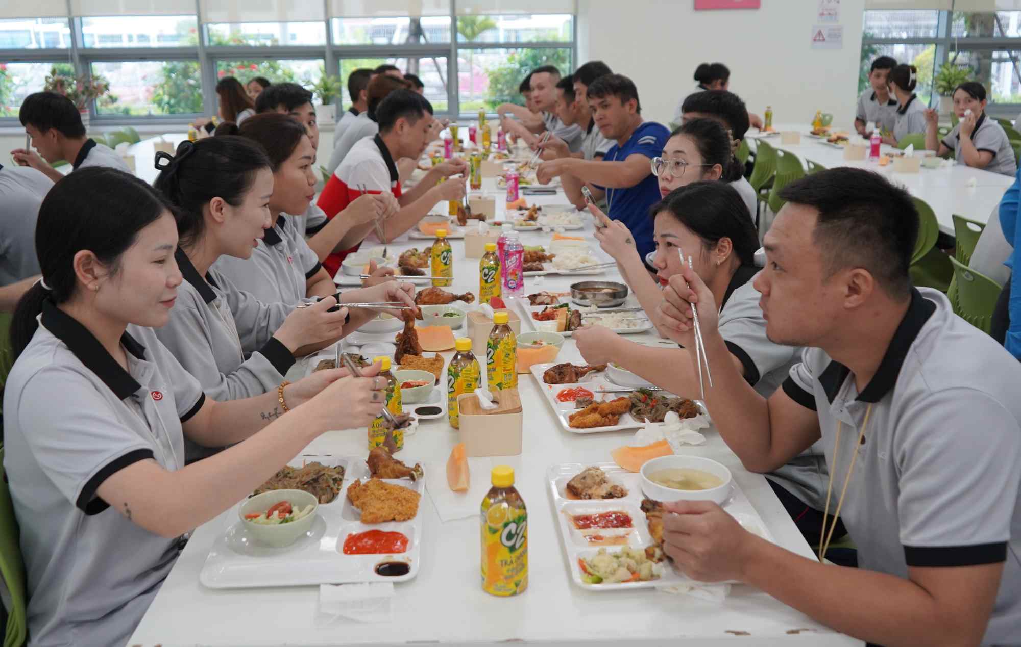 CA Meal a LG Innotek Co., Ltd. (Trang Due Industrial Park). Photo: Mai Dung