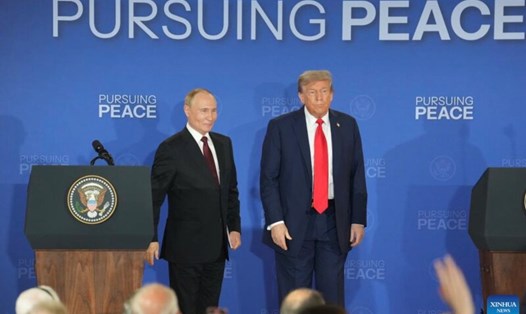 Tổng thống Nga Putin và Tổng thống Mỹ Donald Trump gặp mặt vào năm 2025. Ảnh: Xinhua