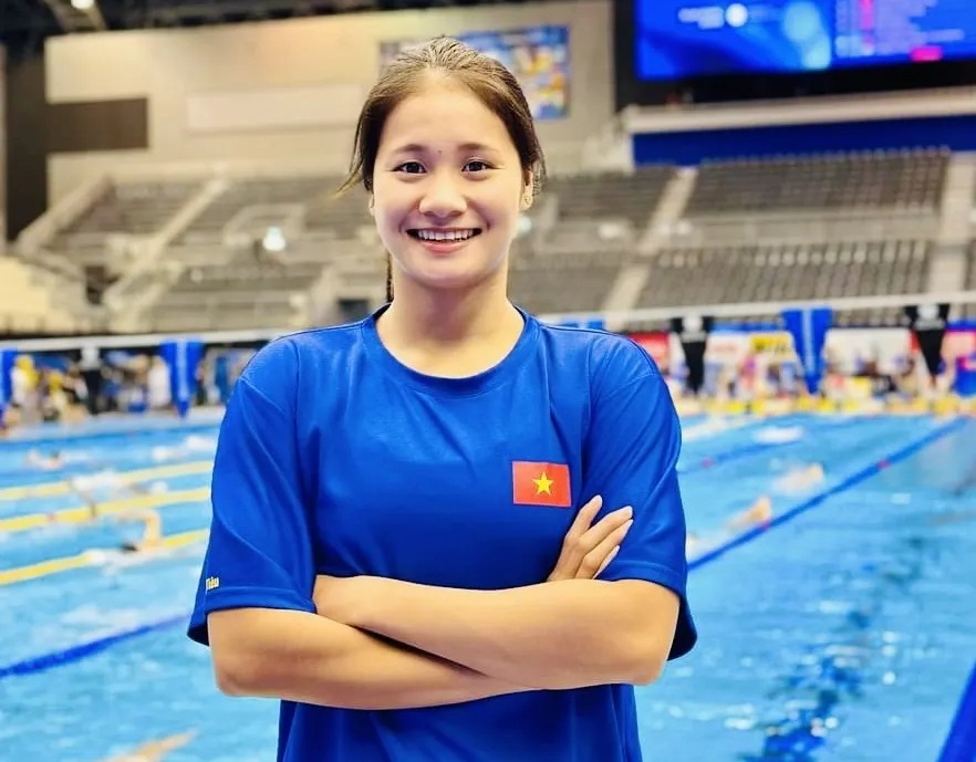 선수 보 티 미 띠엔은 2025년 아시아 수영 선수권 대회에서 은메달을 획득했습니다. 사진 제공: 인물 제공