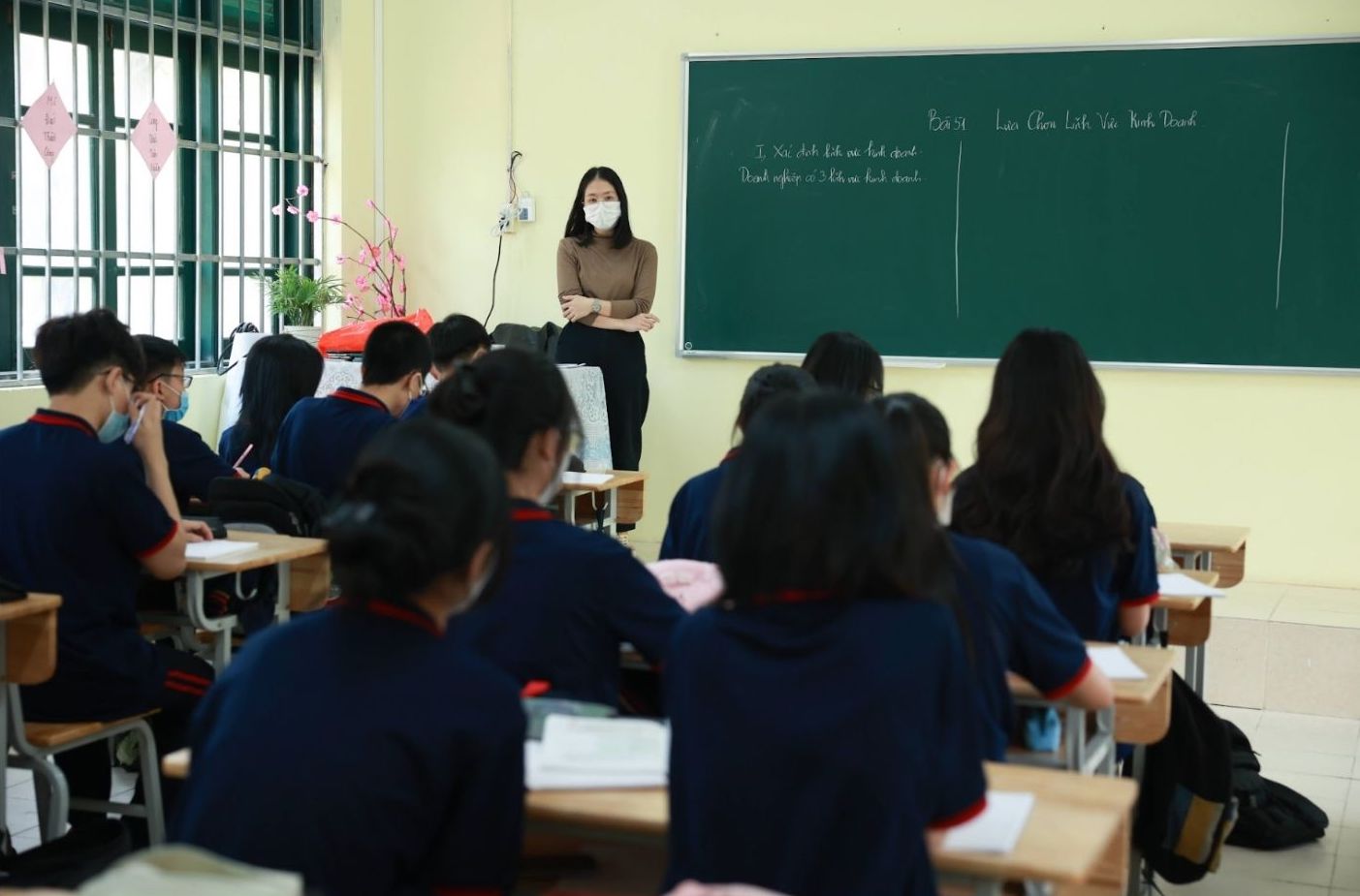 There are many new points about allowances in the draft Decree regulating salary policies, allowance regimes, support and attraction policies for teachers. Photo: Hai Nguyen