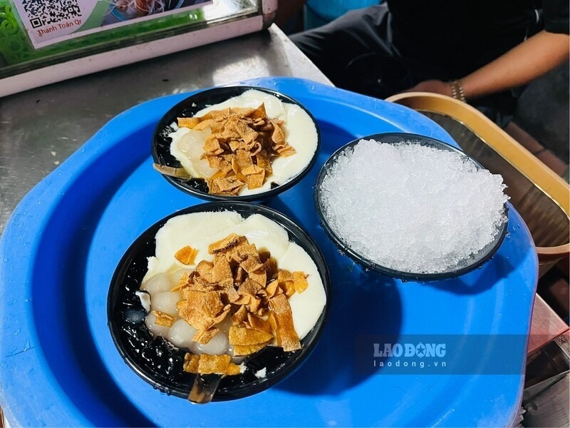 Huong vi thom ngon cua tiem tao pho Yen Hoa co bi quyet rieng dac biet “niu chan” thuc khach quay tro lai. Ảnh: Tuong Vy