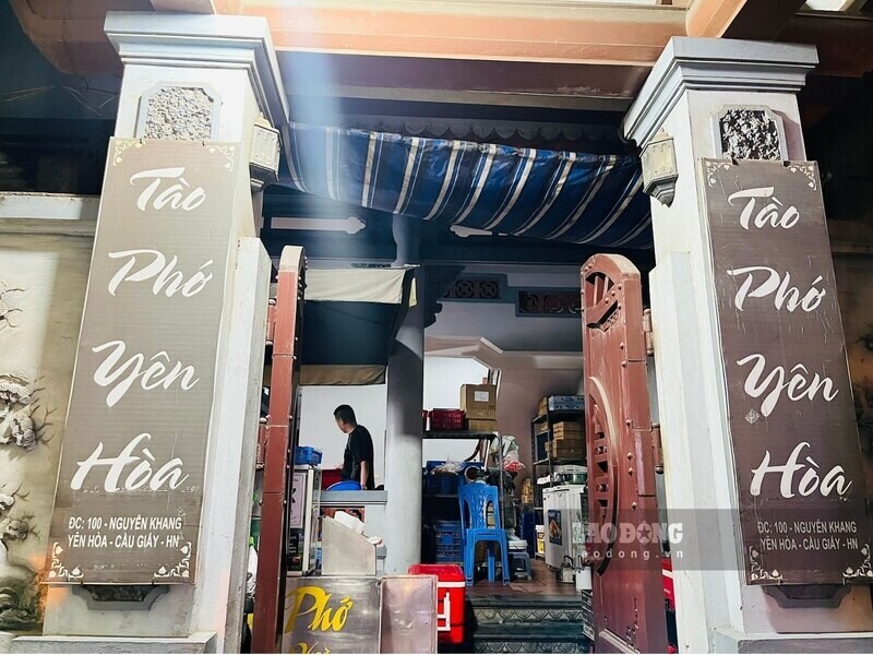 Quan tao pho Yen Hoa trong nha tho To da tro thanh dia diem quen thuoc cua nhieu nguoi dan noi day. Ảnh: Tuong Vy