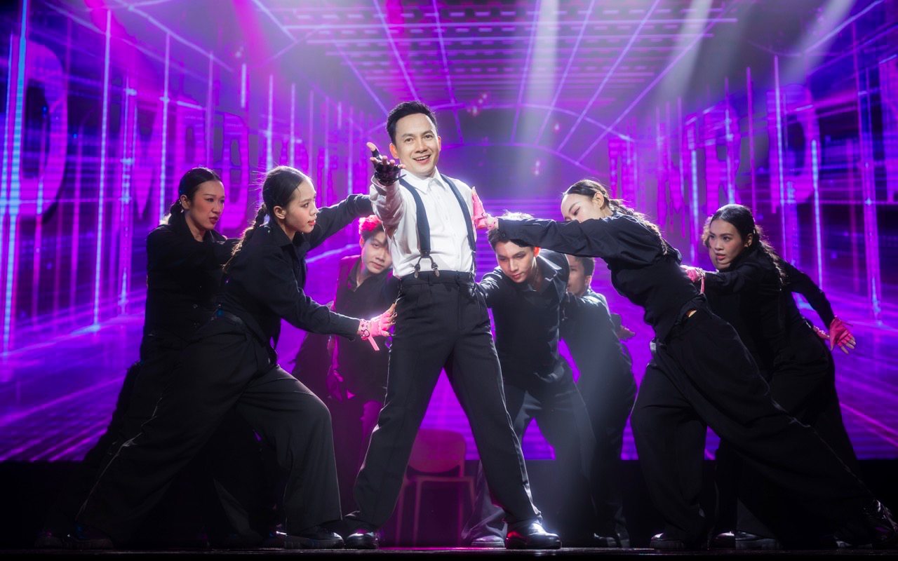 Tien Dat at the fancon. Photo: Provided by the artist.