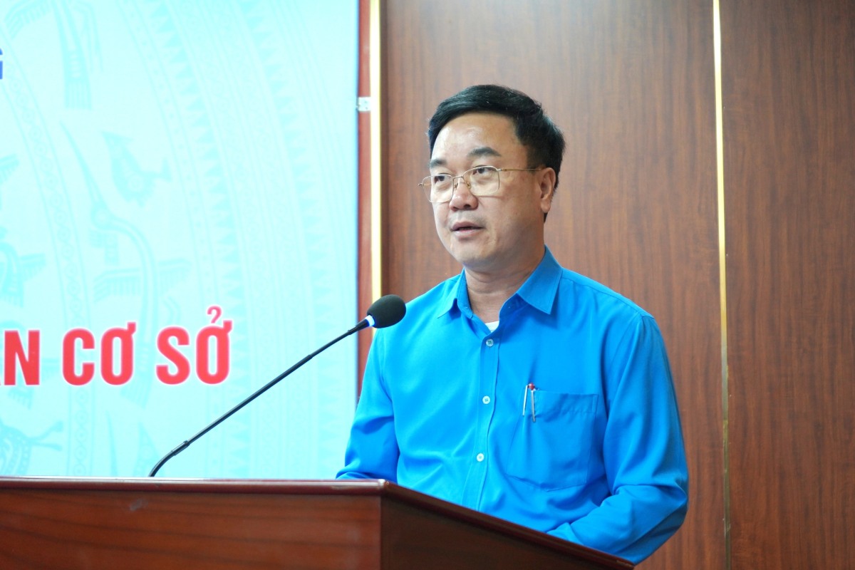 Pho Chu tich Thuong truc Lien doan Lao dong TP Hai Phong phat bieu tai hoi nghi. Ảnh: Mai Dung