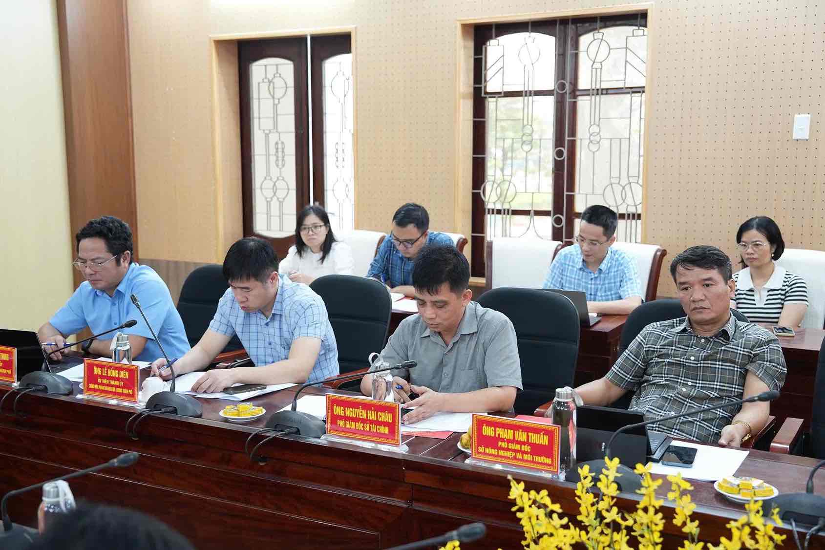 Quang canh buoi lam viec. Anh: Quoc Tung