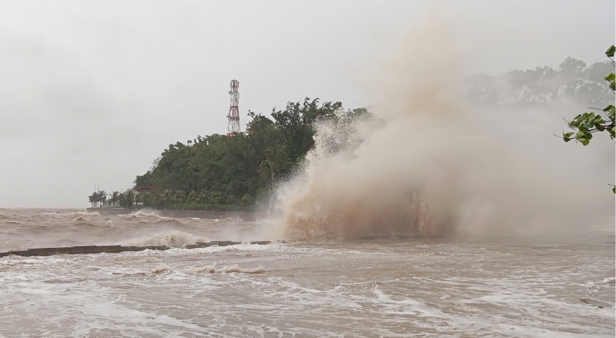 The waves of cold air waves in the mountains and rivers in Do Son, Hai Phong were overwhelmed. Photo: Cong Truong