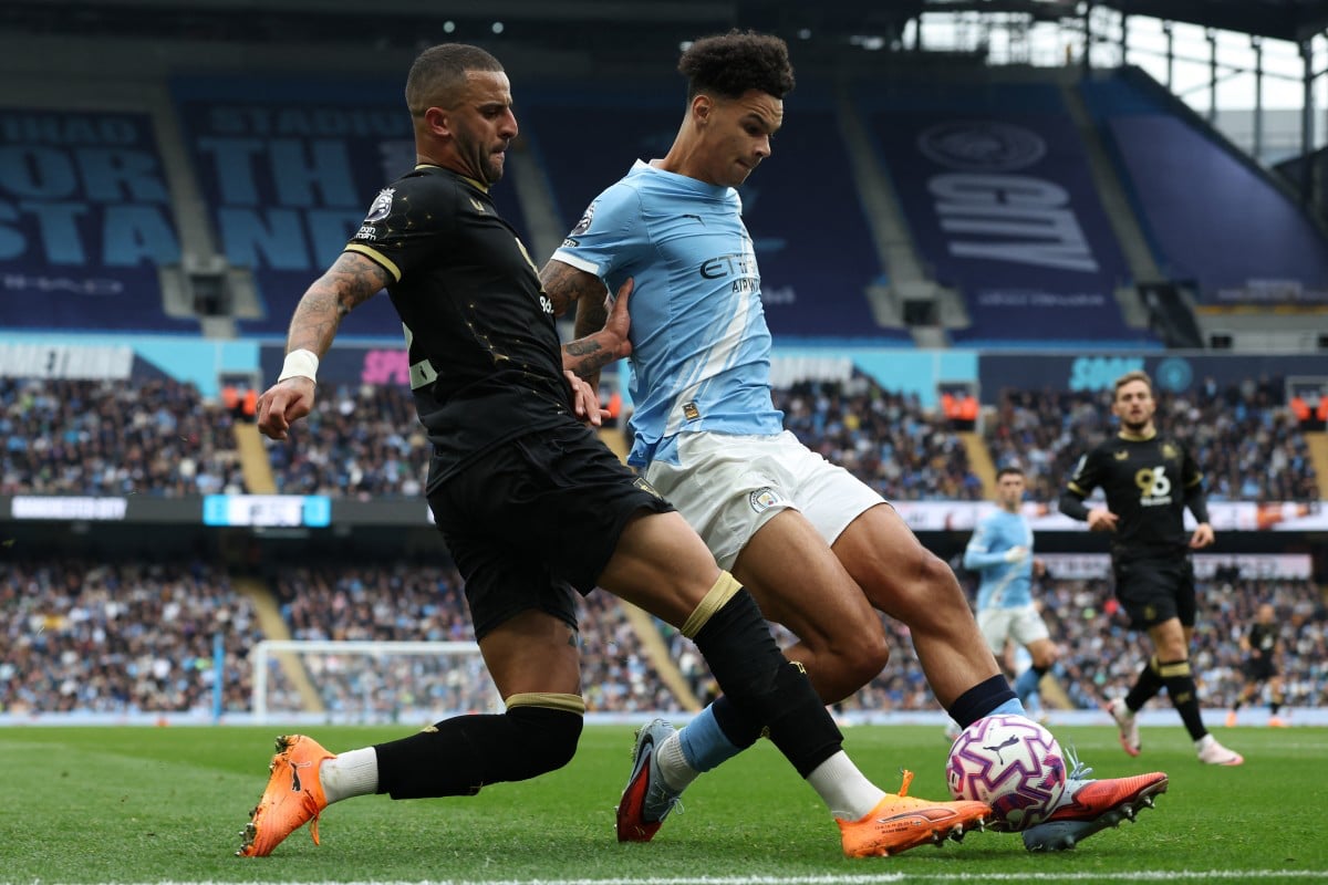 The Ministry of Finance is proposing to increase the international football betting level to 10 million VND/day. Photo: APF