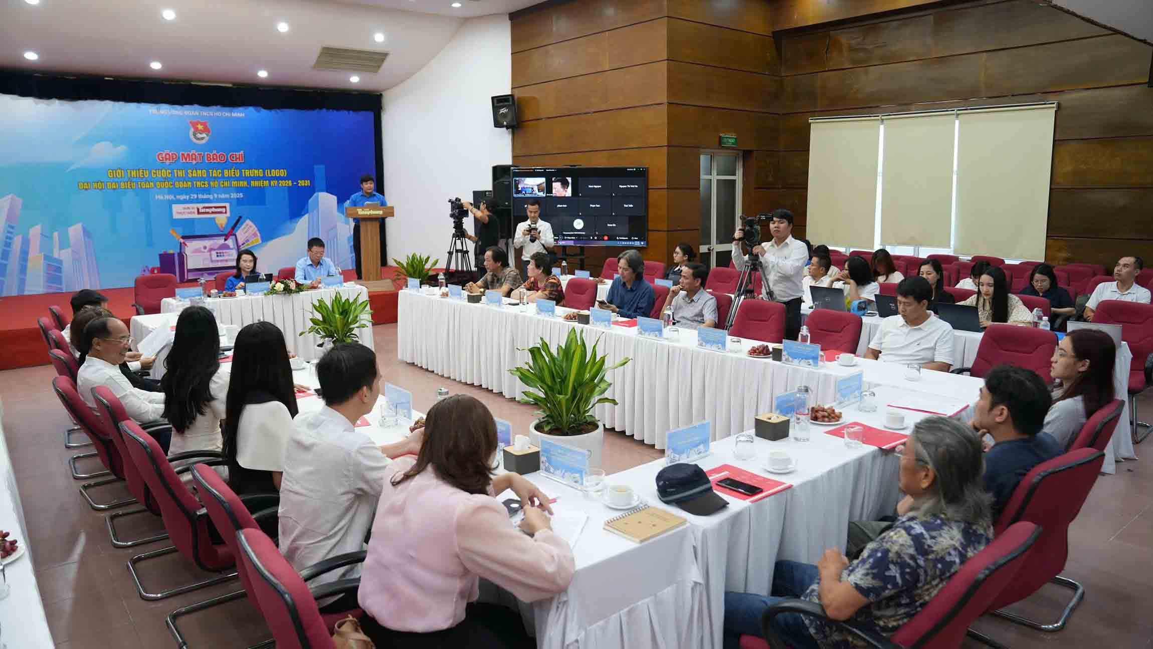 Press meeting to introduce the 13th National Youth Union Congress symphony Composition Competition. Photo: Xuan Tung