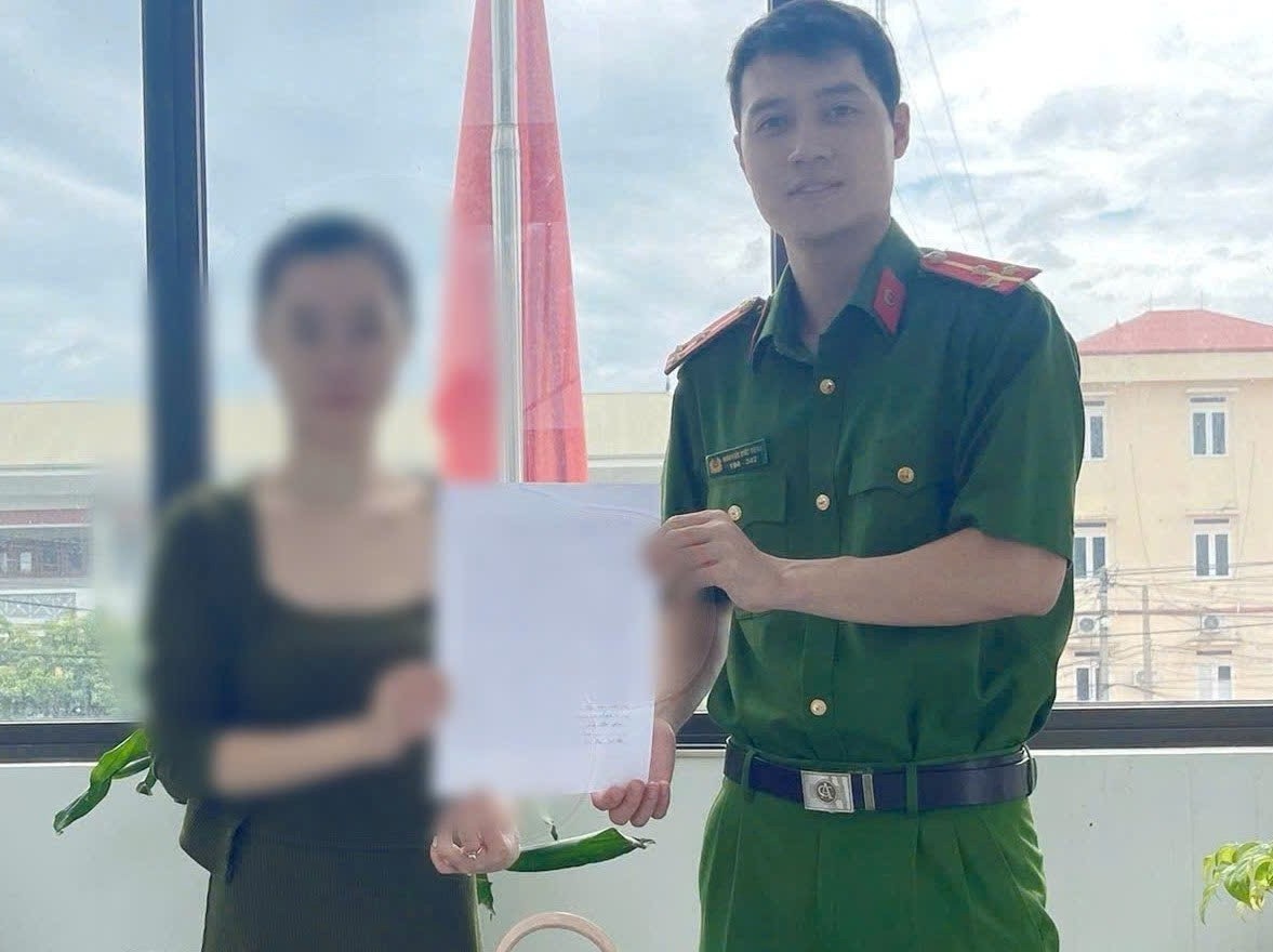 Chị Đ.T.H.G gửi thư cảm ơn. Ảnh: Công an TP Hải Phòng