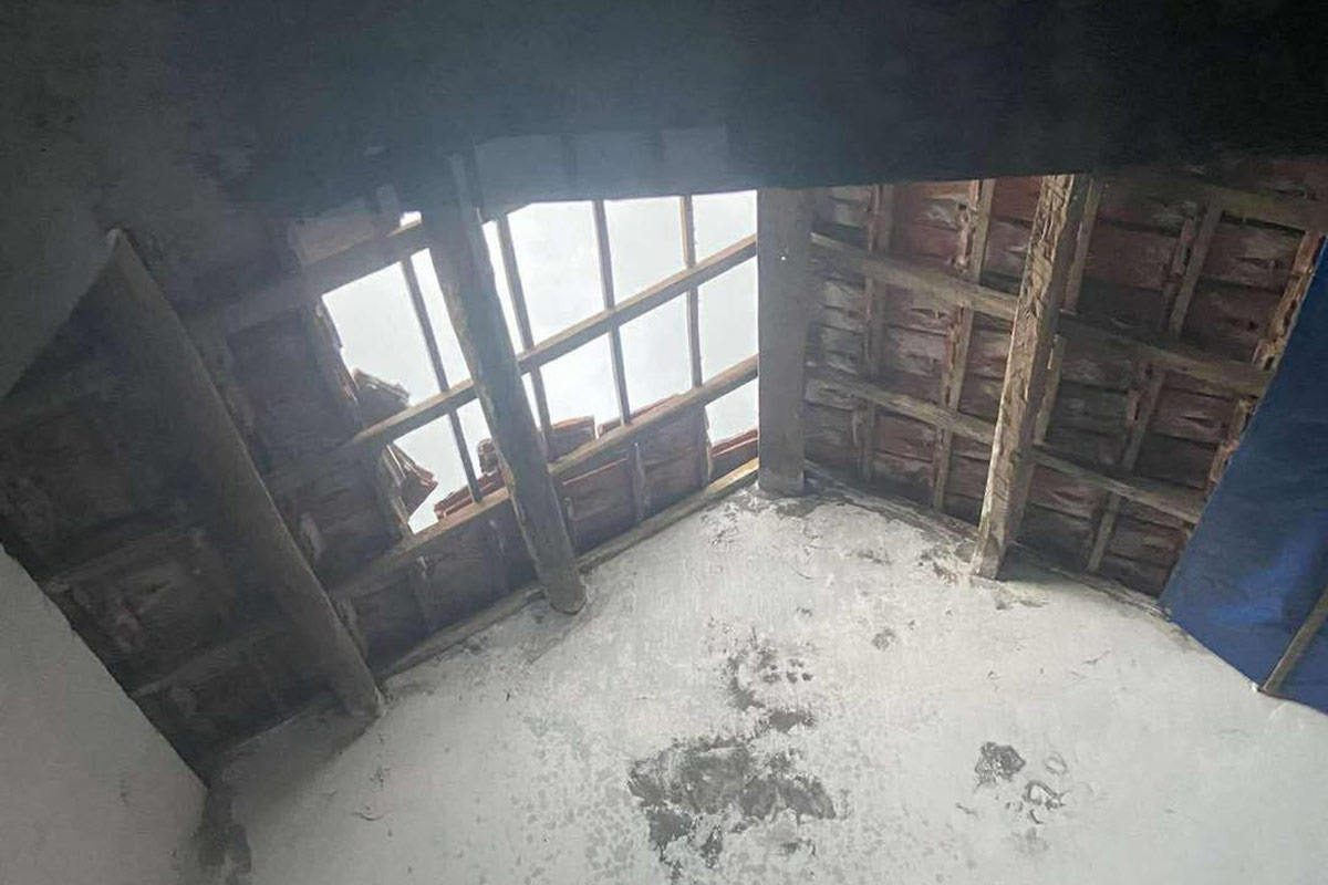 After the tornado, some houses had their roofs blown off on Quan Lan Island, Quang Ninh Province. Photo: Anh Kiet