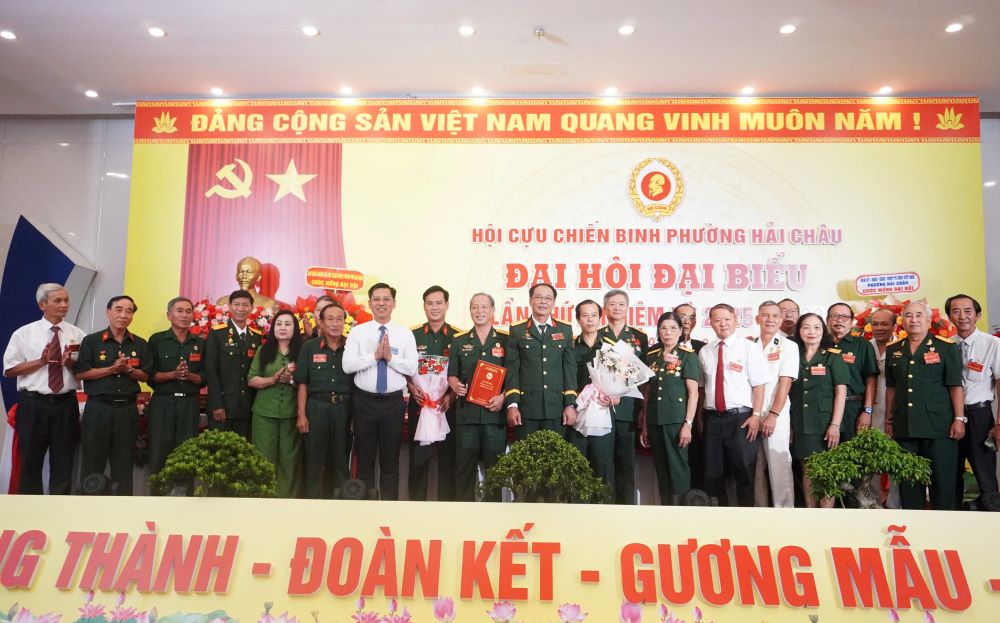 Hai Chau phuong が第 1 期 退役軍人協会代表大会 年次 2025 年から 2030 年を開催。写真: Nguyen Thi