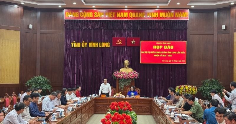 Sở VHTTDL Vĩnh Long tập trung triển khai các hoạt động văn hóa, thể thao và du lịch chào mừng Đại hội Đảng bộ tỉnh. Ảnh: Hoàng Lộc