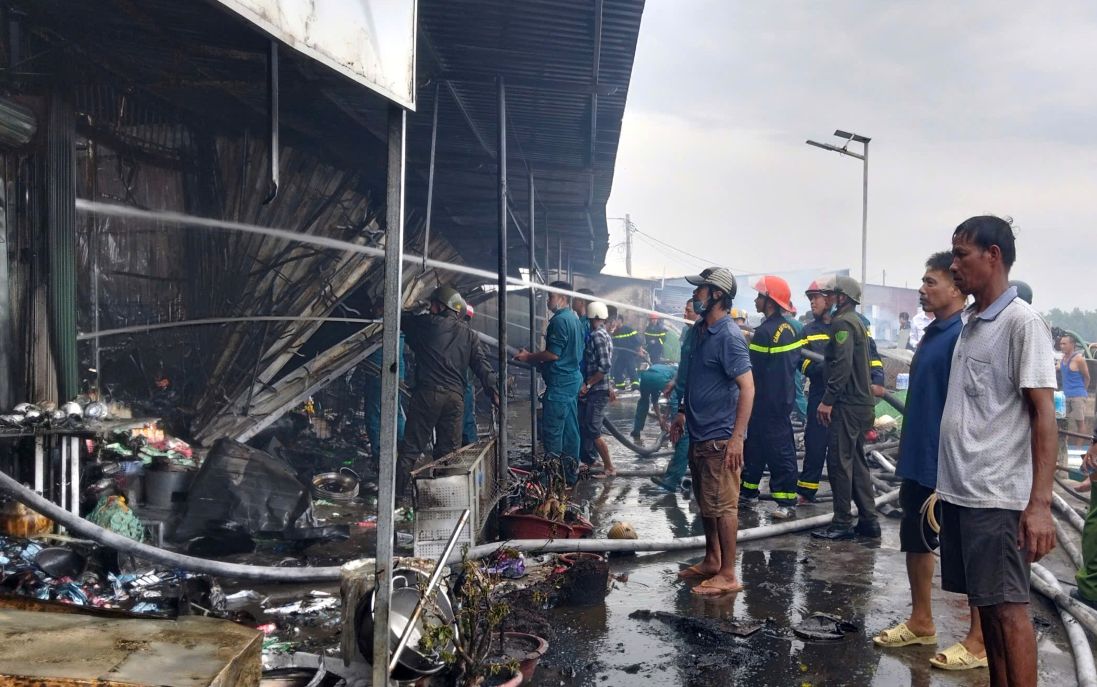 Tieu thuong gan nhu khong con lai gi sau vu chay cho tai xa Thanh Tung, tinh Ca Mau. Anh: Tran Chuyen
