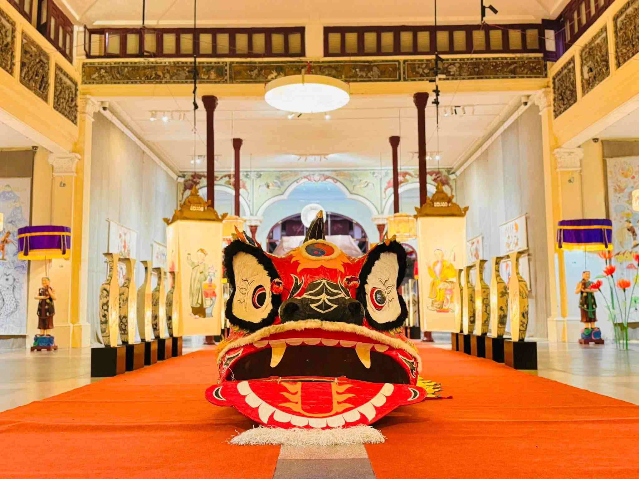 22 មជ្ឈមណ្ឌលវប្បធម៌ និងសិល្បៈ Hang Buom ឬសាលប្រជុំ Guangdong។ រូបថត៖ Hoa Do