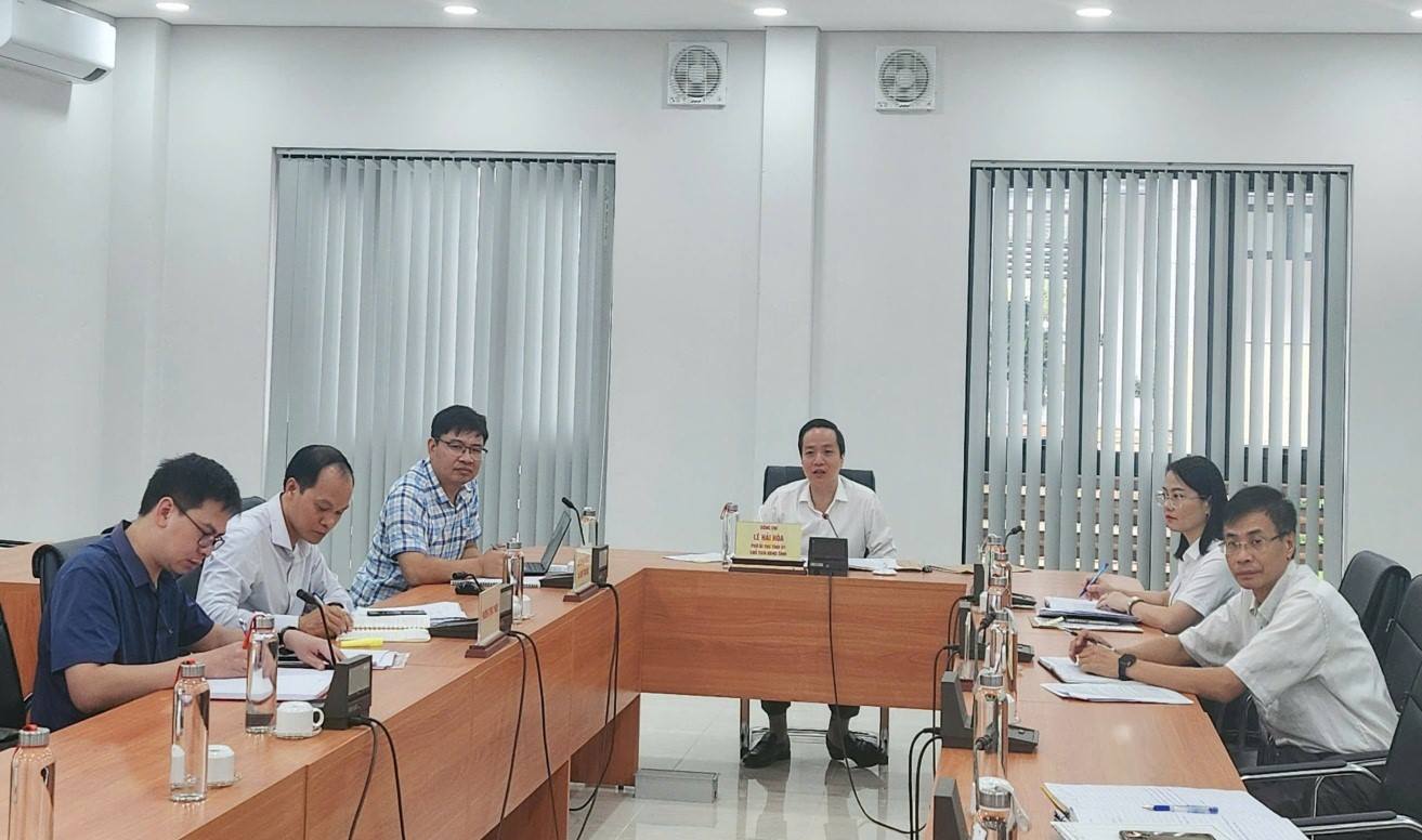 Chairman of Cao Bang Provincial People's Committee Le Hai Hoa at the regular citizen reception. Photo: Mai Duong