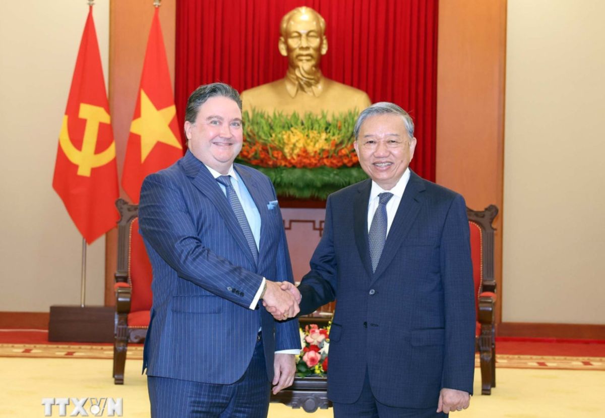 General Secretary To Lam received US Ambassador to Vietnam Marc E. Knapper. Photo: VNA