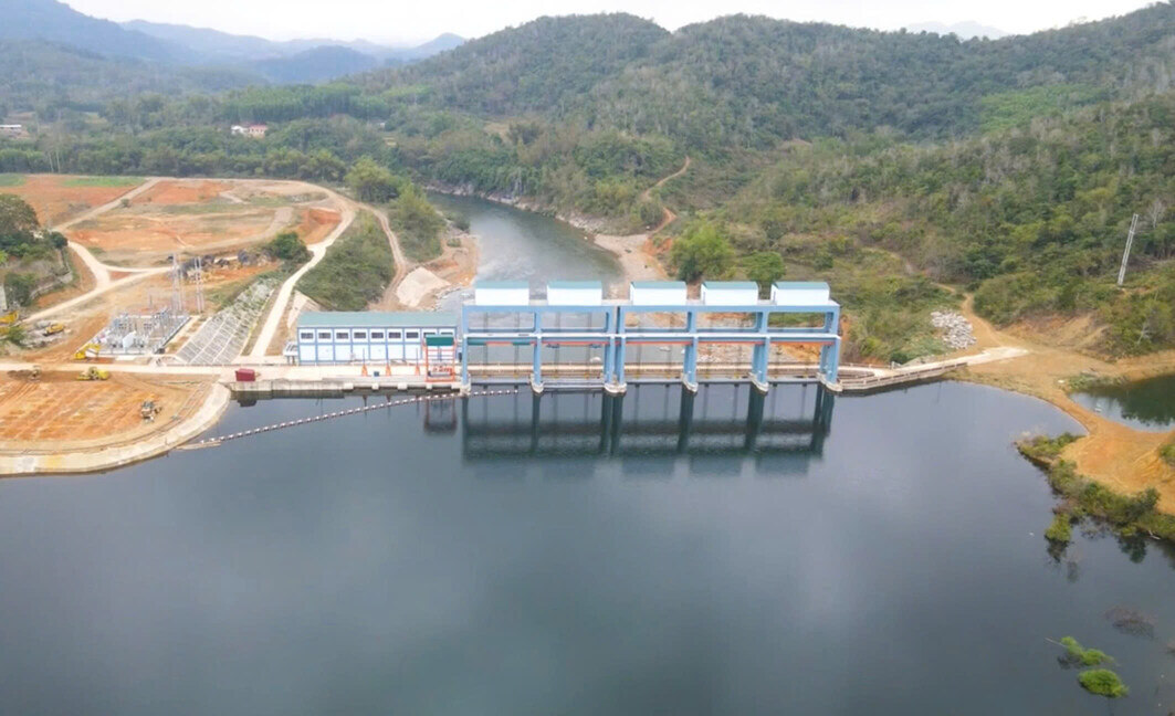 Ban Nung Hydropower Plant, Lang Son opens additional flood discharge valves. Photo: Anh Tuan