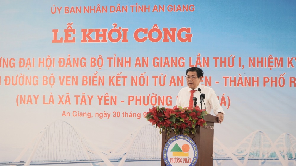 Pho Chu tich UBND tinh An Giang Ngo Cong Thuc phat bieu tai buoi le. Anh: Nguyen Anh