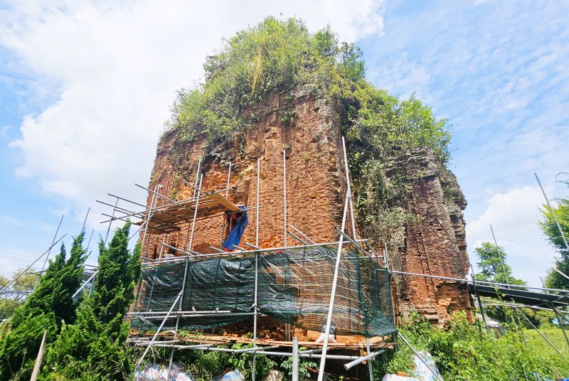 Sau thap Giua va Bac, Da Nang da phe duyet quyet dinh tiep tuc trung tu thap Nam voi kinh phi khoang 6 ti dong. Anh Nhom PV