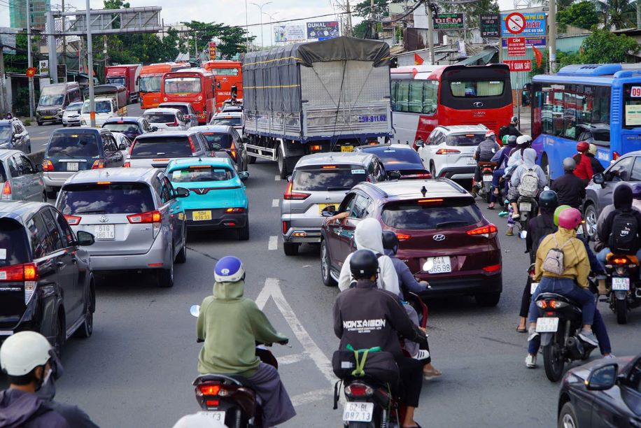 남부 지방 날씨는 맑은 날입니다. 사진: Nguyen Chan