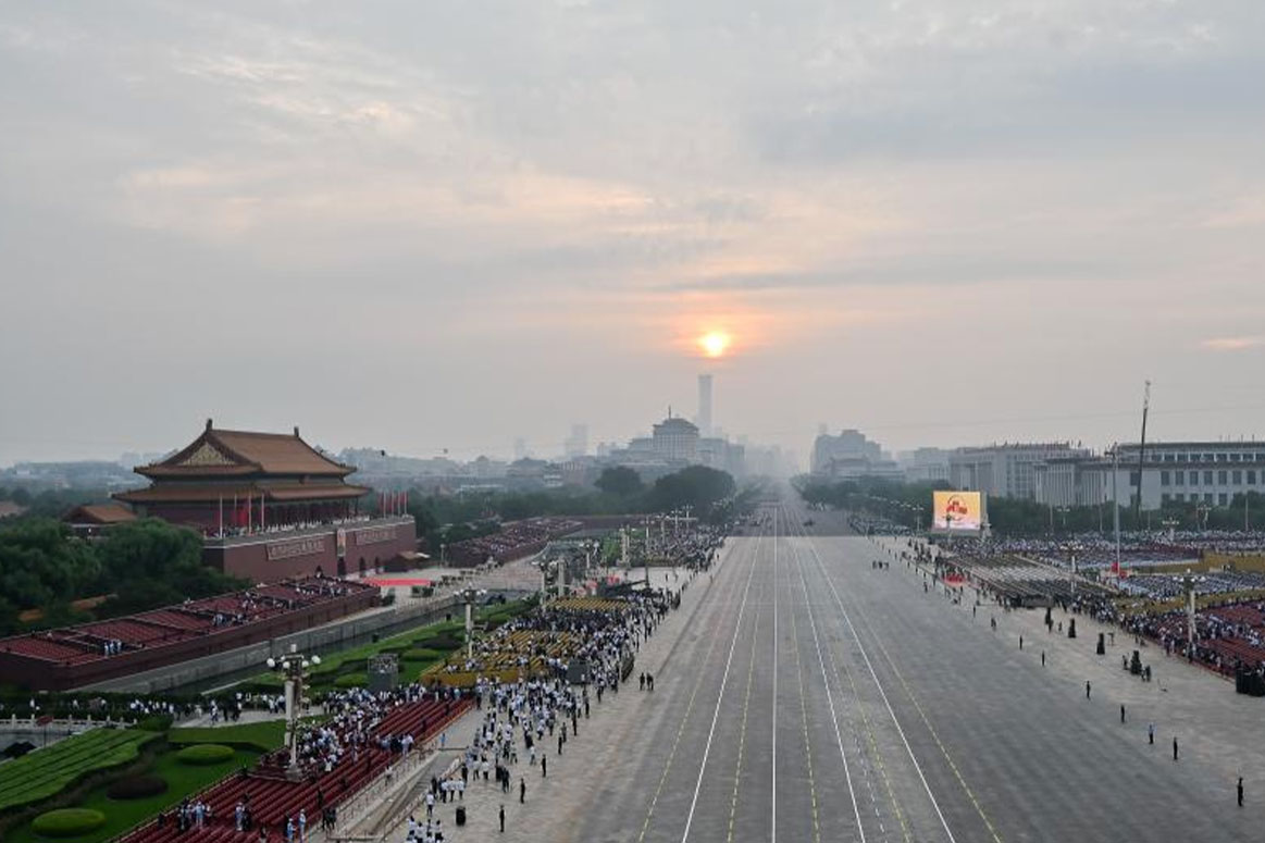 Anh chup Quang truong Thien An Mon ngay truoc khi cuoc duyet binh ky niem 80 nam chien thang phat xit cua Trung Quoc ngay 3.9. Anh: Xinhua