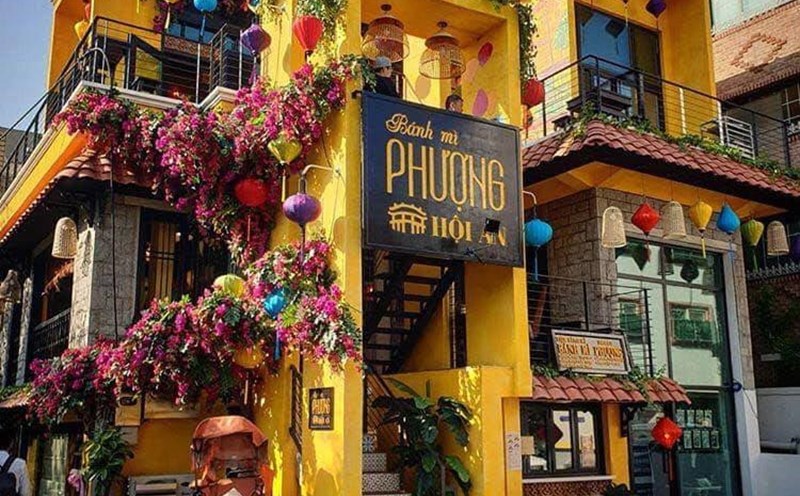 Hoi An Phuong bread has appeared in Seoul, South Korea, an interesting form of culinary exchange. Photo: Son Ka