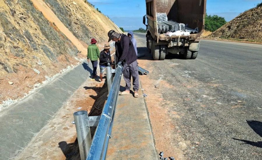 Le grand site de l'autoroute Khanh Hoa - Buon Ma Thuot dans la province de Dak Lak. Photo: Bao Trung