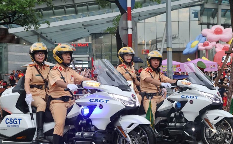 In addition to doing a good job of ensuring traffic order and safety during the A80 holiday, during the 4 days off, the Traffic Police force handled nearly 7,000 drivers violating alcohol concentration. Photo: Traffic Police Department