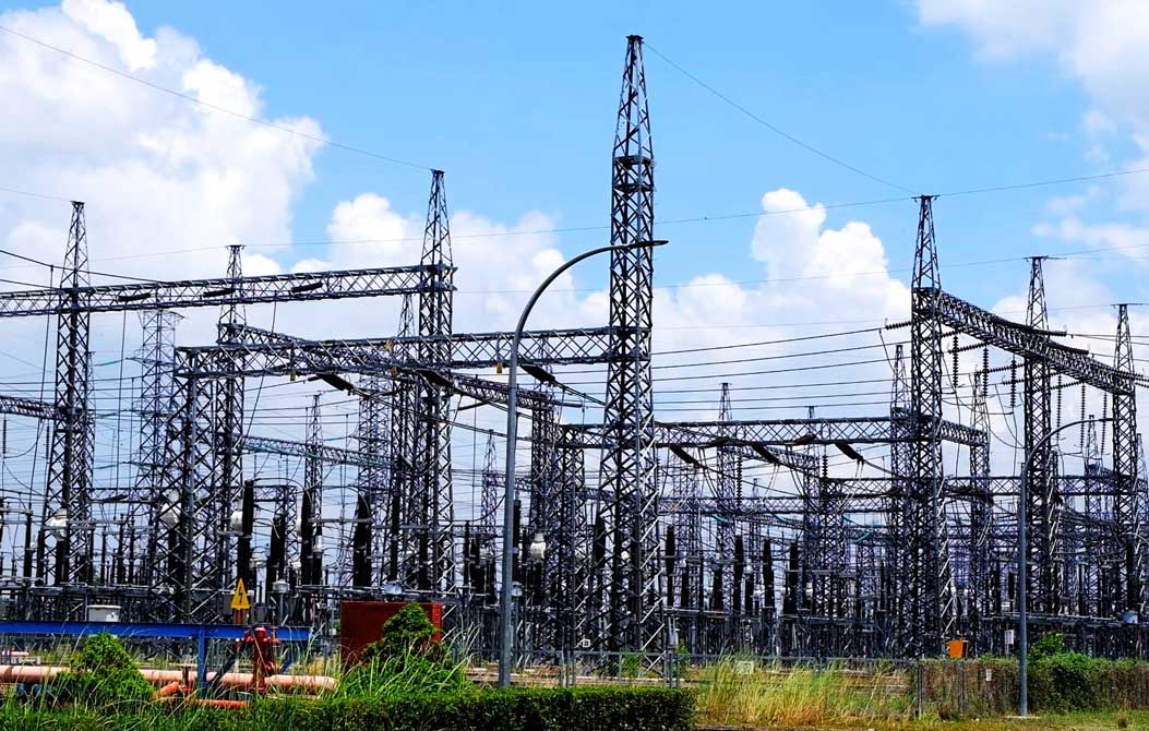 Le Comite populaire de la ville de Can Tho vient de publier une decision sur la creation du Comite directeur de l'alimentation electrique et de l'utilisation de l'energie de la ville. Photo : Yen Phuong