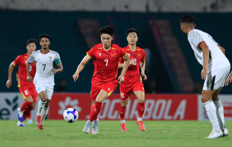 U23 Viet Nam nhap cuoc tu tin. Anh: Minh Dan